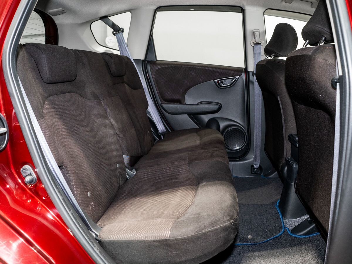 Honda Fit 2011 - фото автомобиля