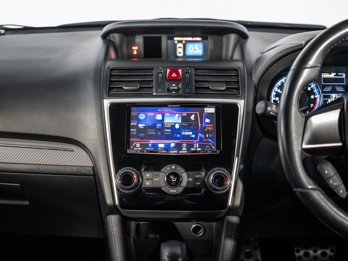 Subaru Levorg 2015 - фото автомобиля