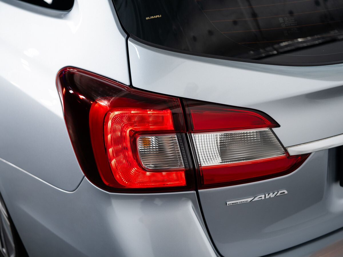 Subaru Levorg 2015 - фото автомобиля