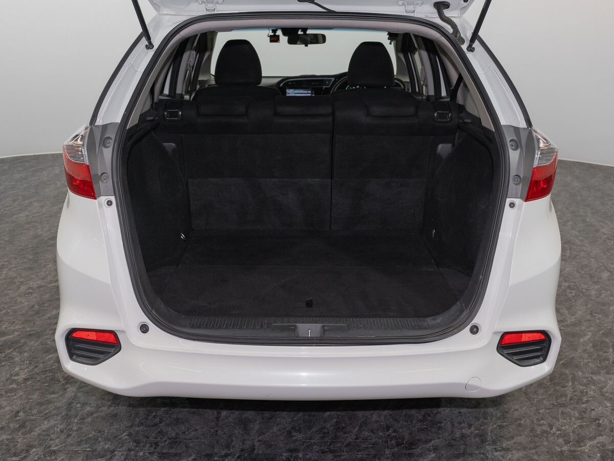 Honda Shuttle 2018 - фото автомобиля