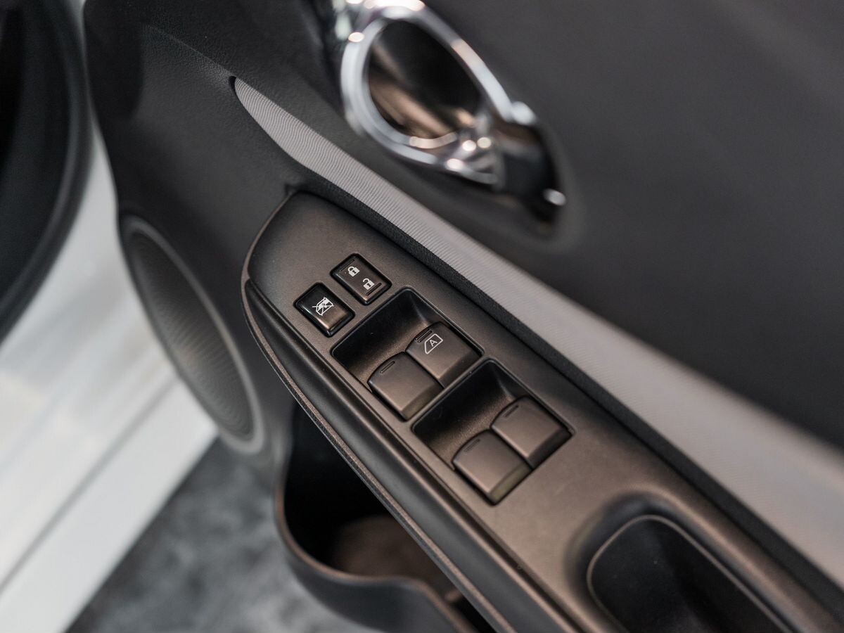 Nissan Note 2017 - фото автомобиля