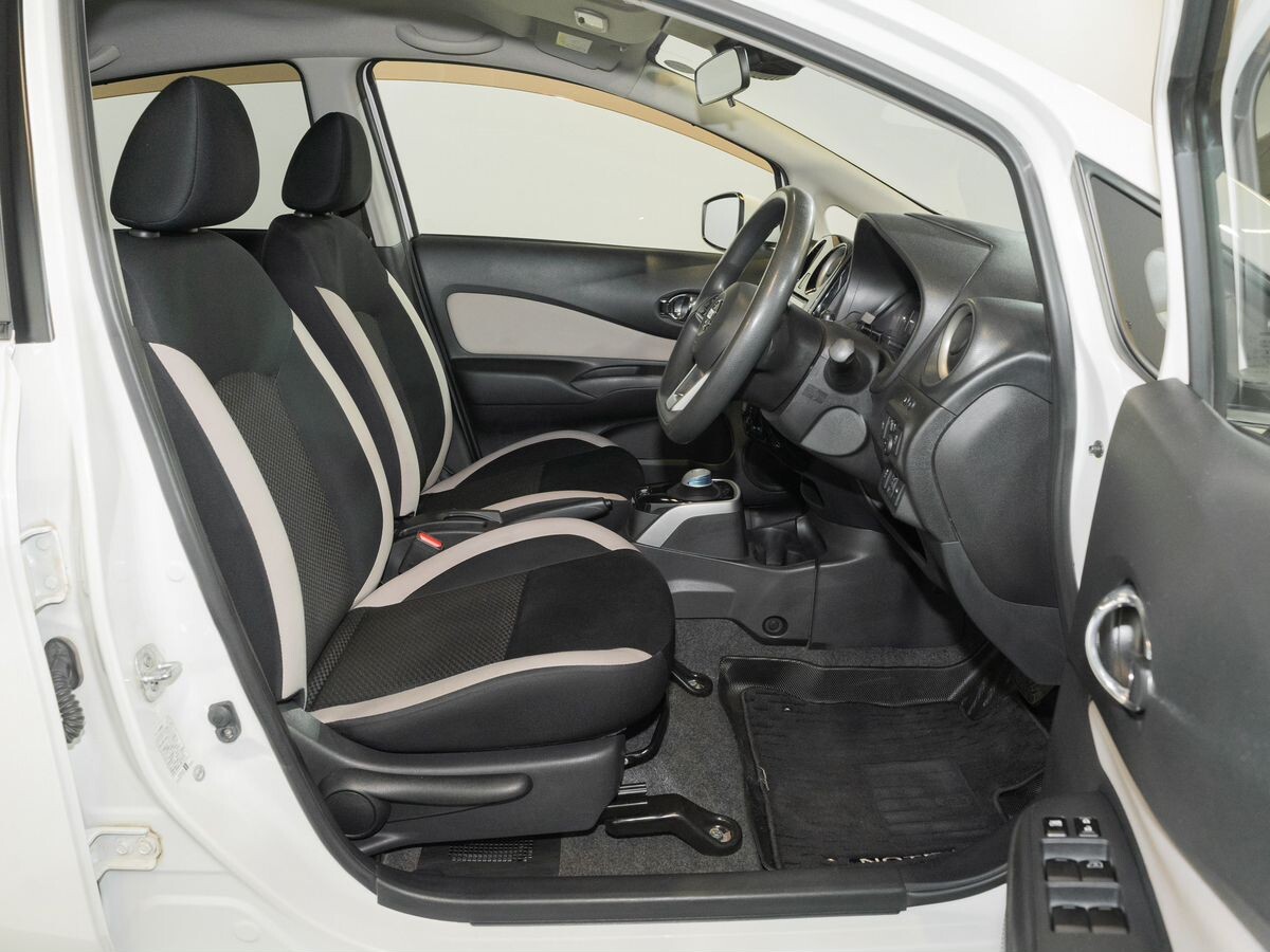 Nissan Note 2017 - фото автомобиля