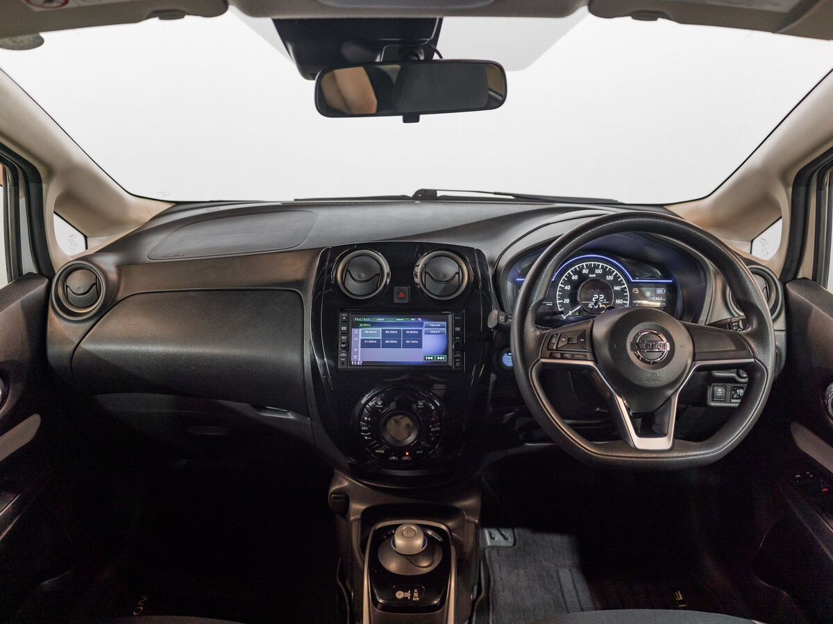 Nissan Note 2017 - фото автомобиля