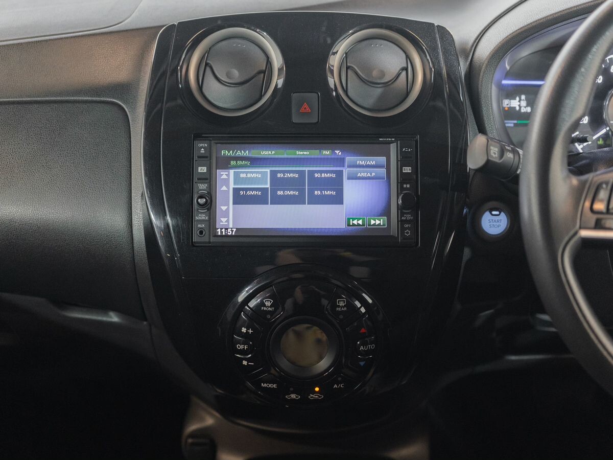 Nissan Note 2017 - фото автомобиля