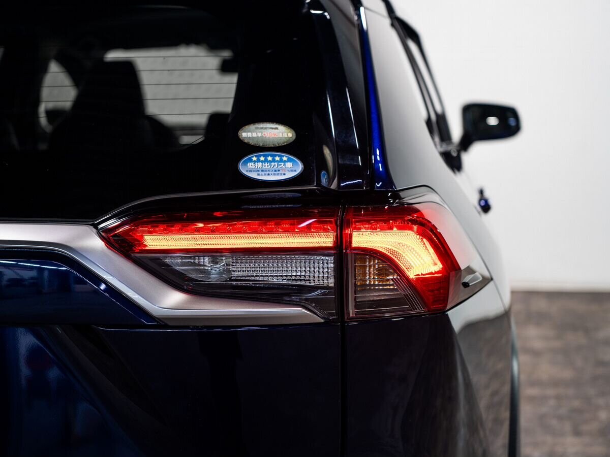 Toyota RAV4 2019 - фото автомобиля