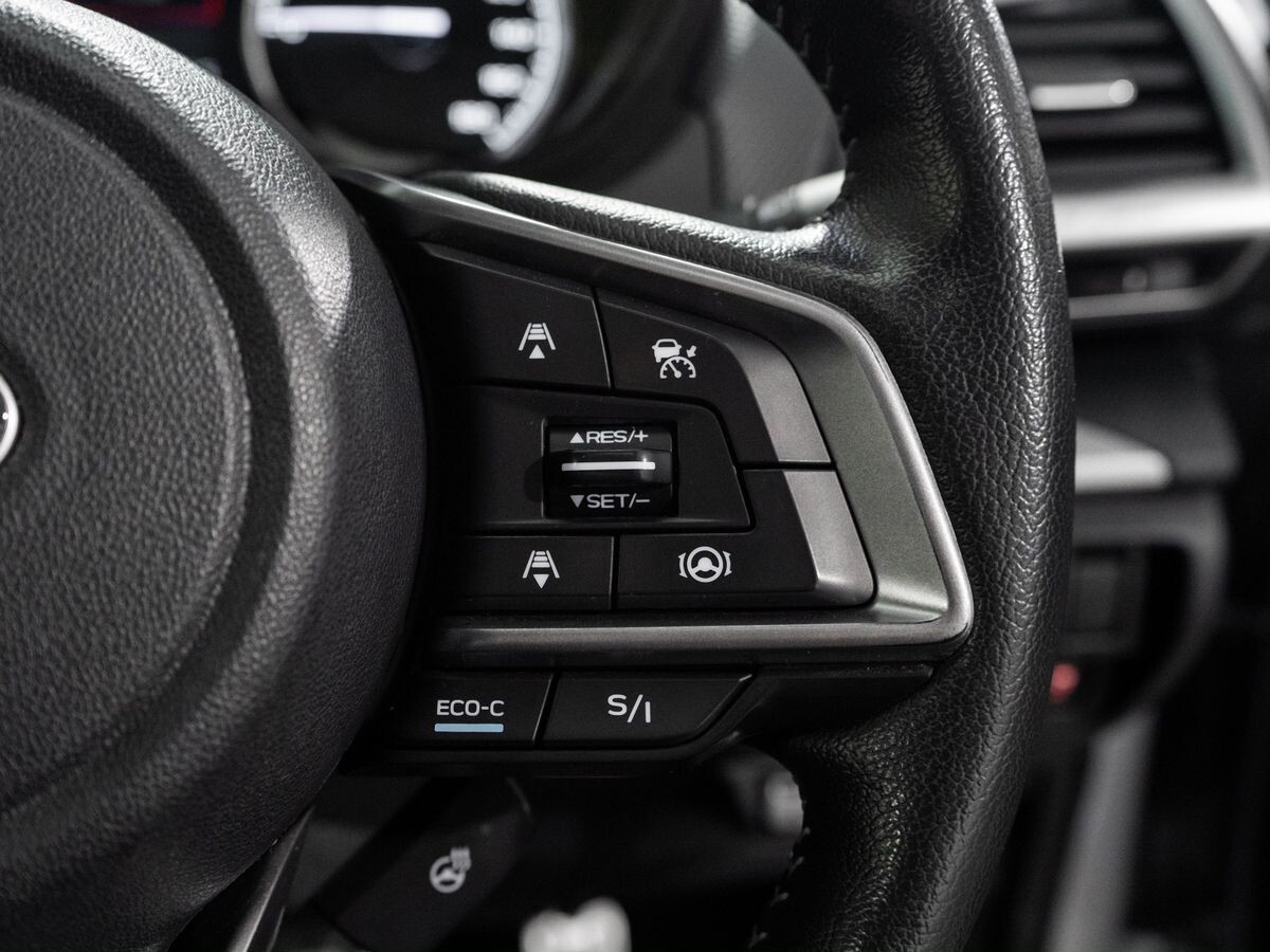 Subaru Forester 2020 - фото автомобиля