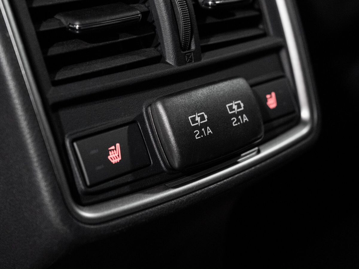 Subaru Forester 2020 - фото автомобиля