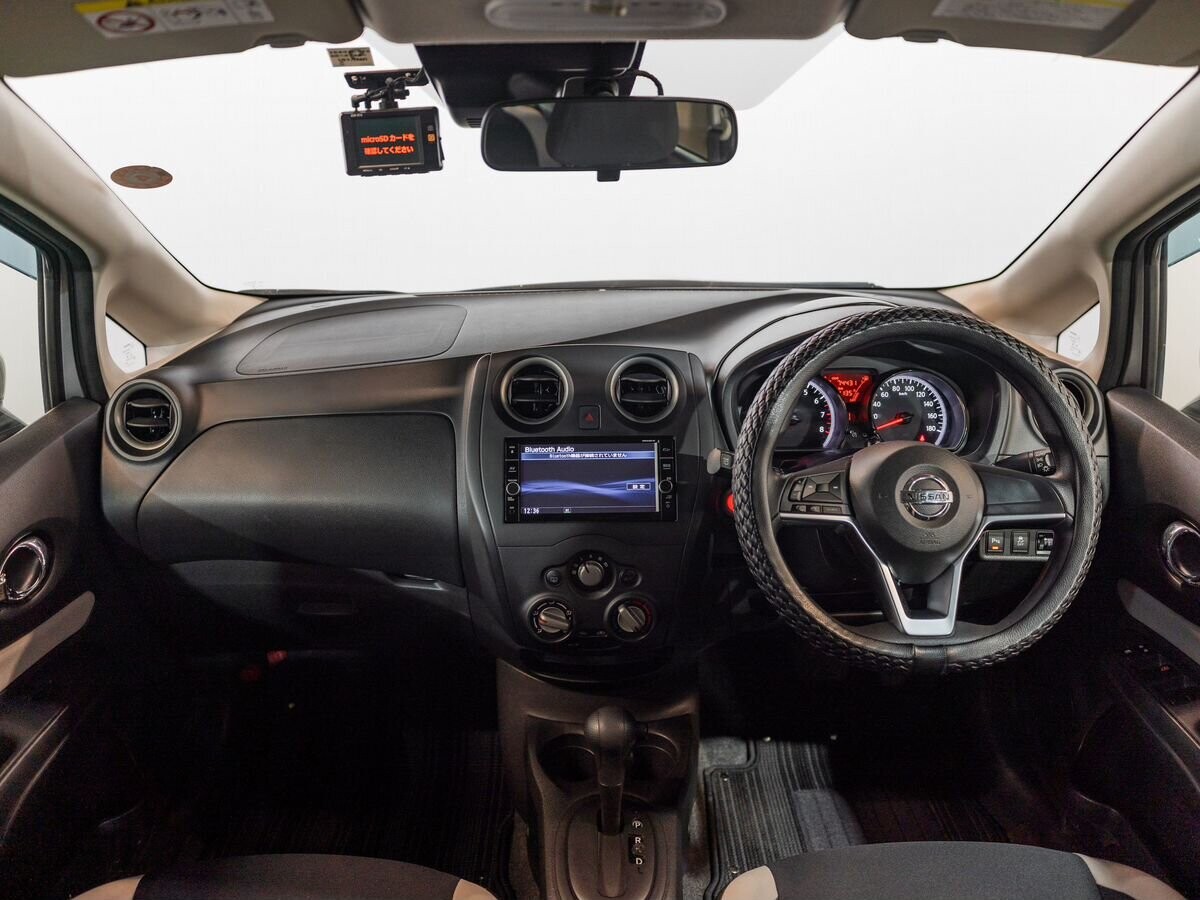 Nissan Note 2018 - фото автомобиля