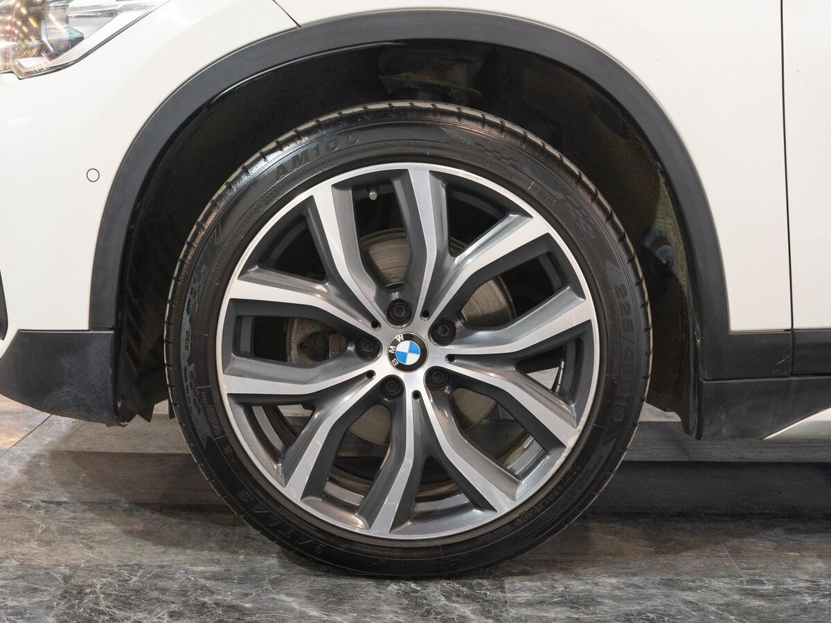 BMW X1 2016 - фото автомобиля