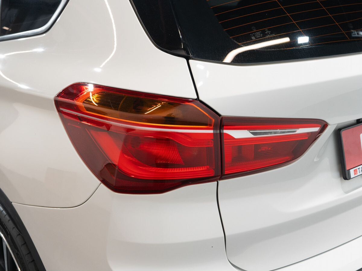 BMW X1 2016 - фото автомобиля