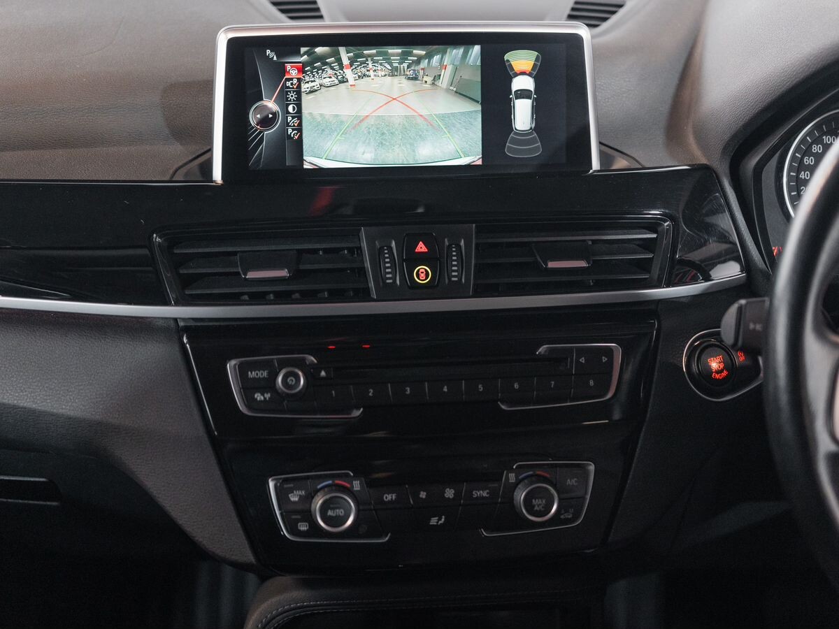 BMW X1 2016 - фото автомобиля