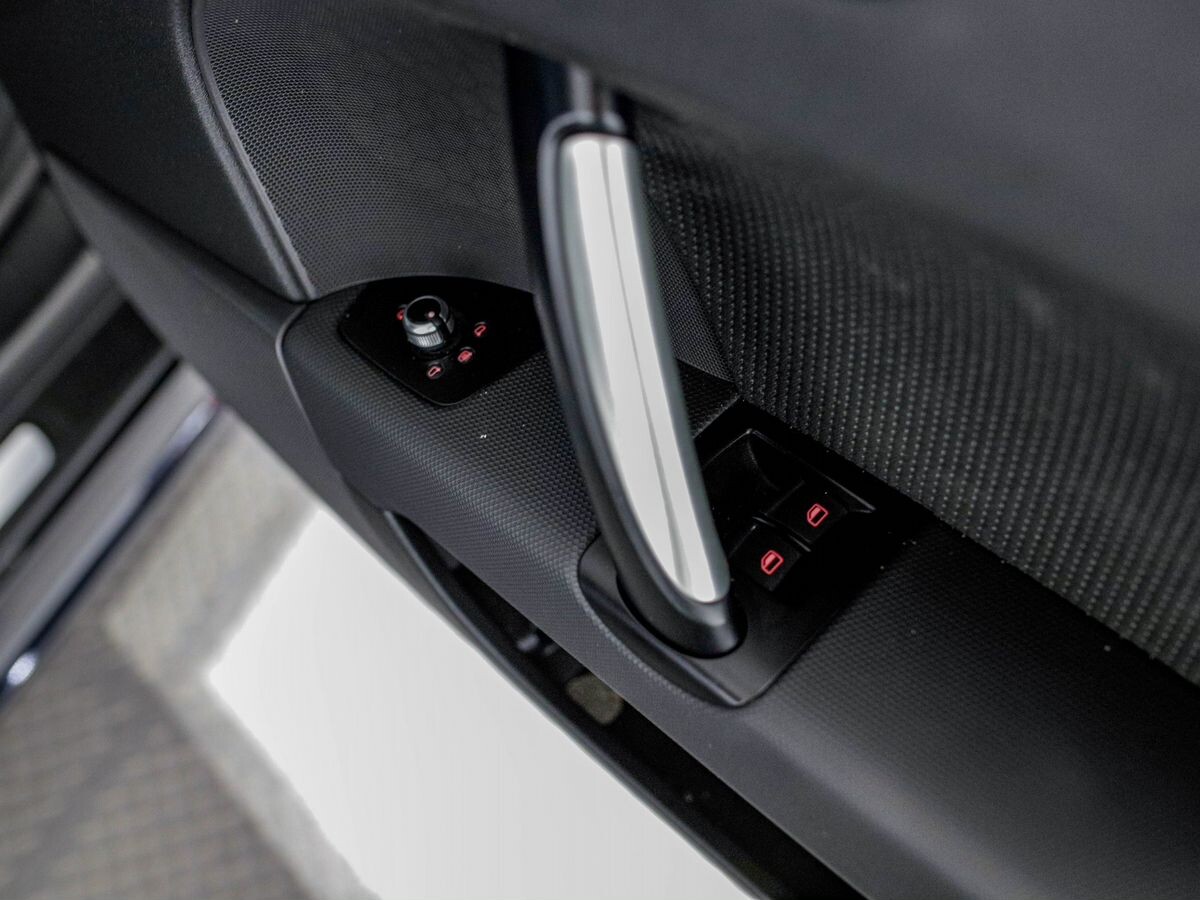 Audi TT 2012 - фото автомобиля