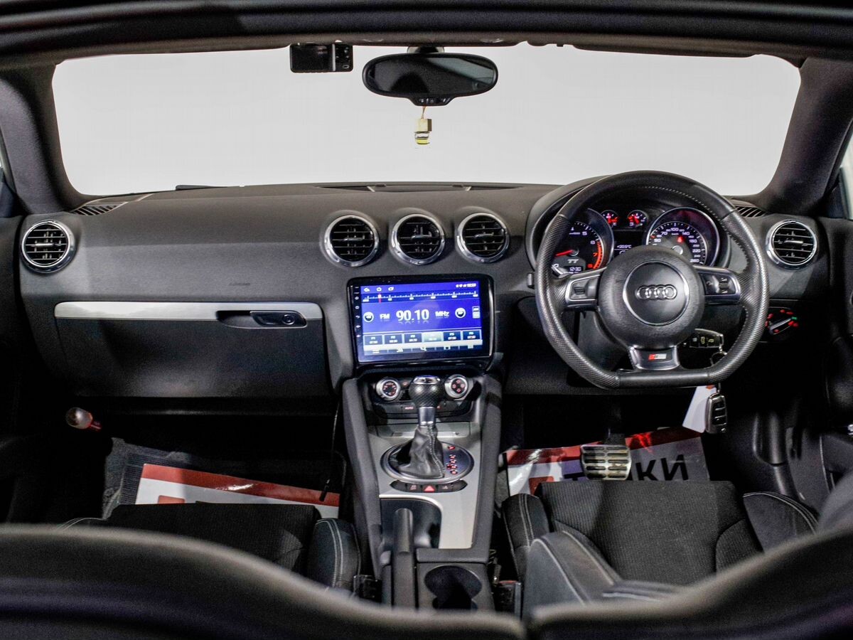 Audi TT 2012 - фото автомобиля