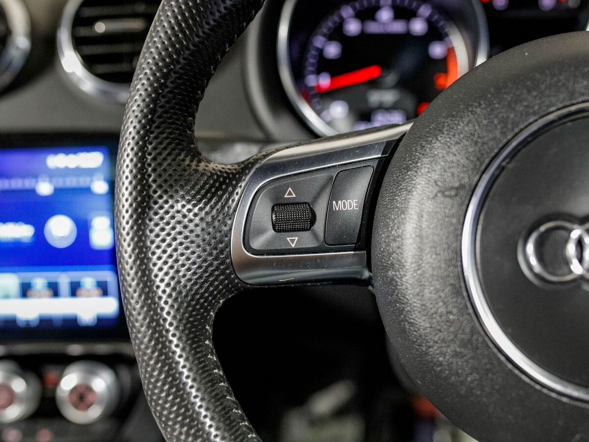 Audi TT 2012 - фото автомобиля
