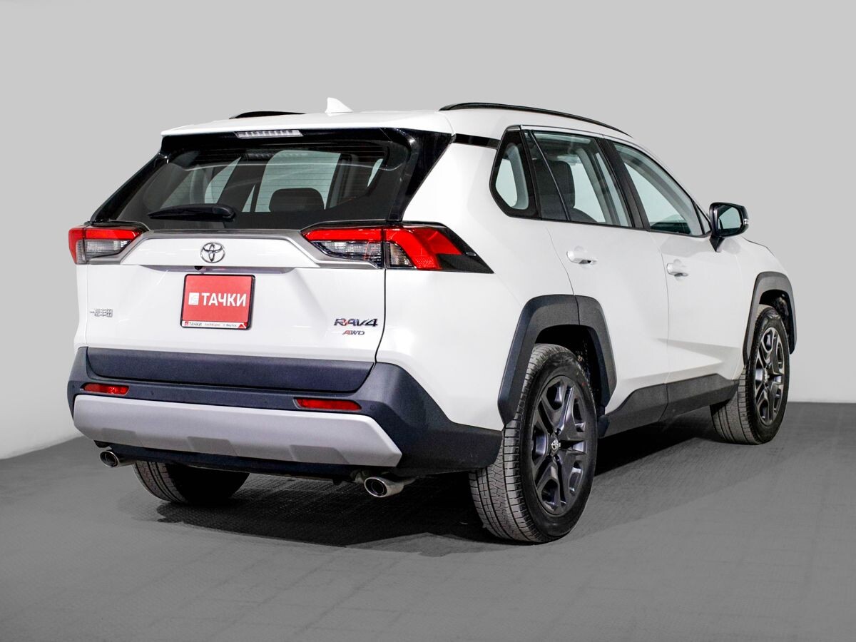 Toyota RAV4 2025 - фото автомобиля
