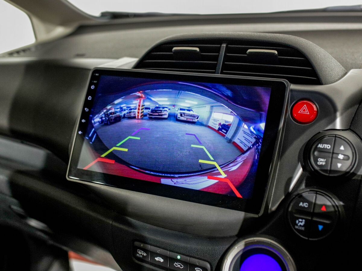 Honda Fit 2012 - фото автомобиля
