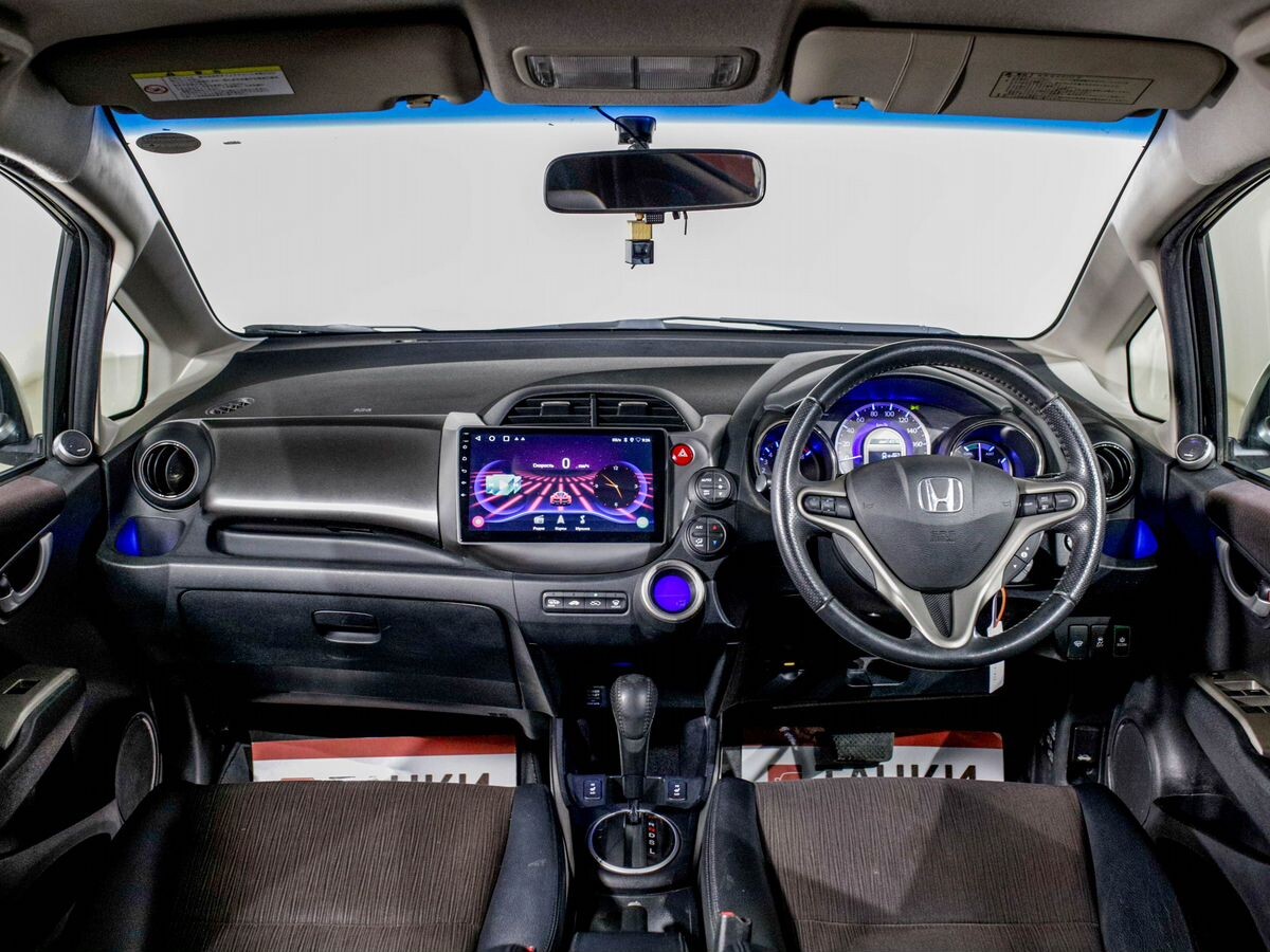 Honda Fit 2012 - фото автомобиля