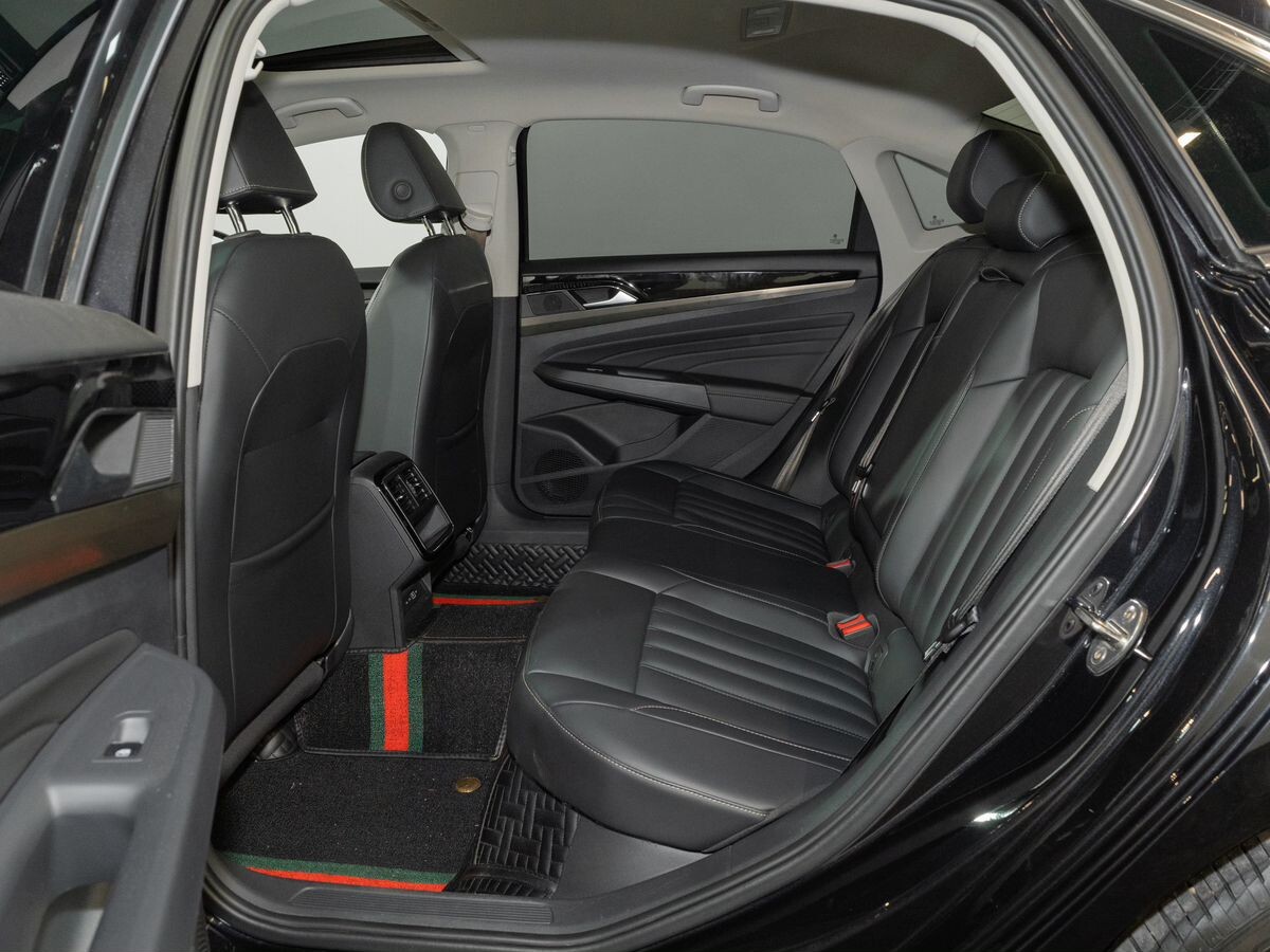 Volkswagen Passat 2020 - фото автомобиля