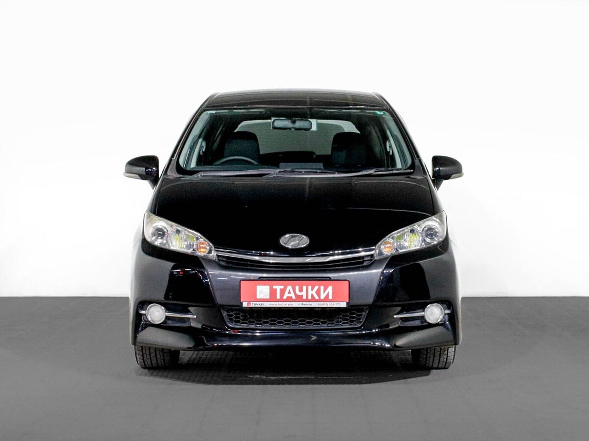 Toyota Wish 2013 - фото автомобиля