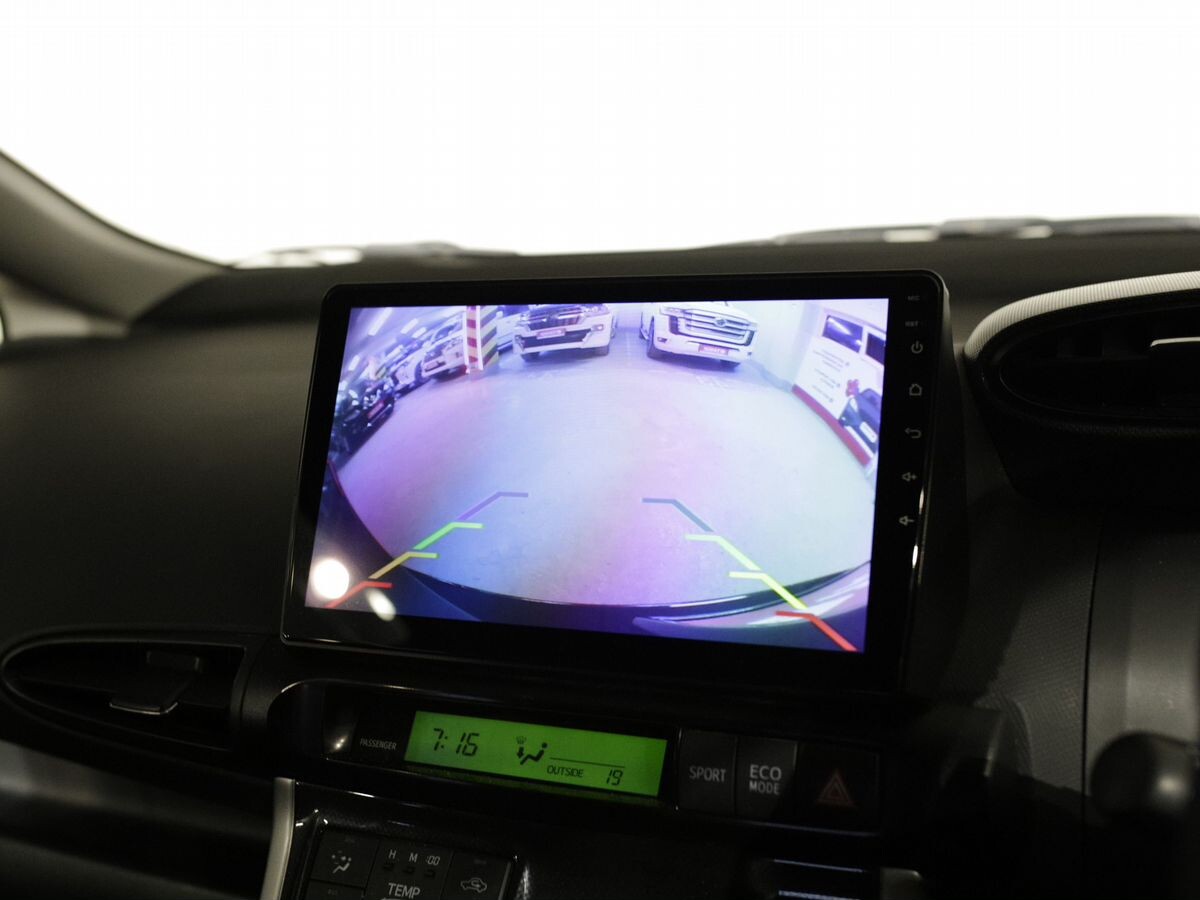 Toyota Wish 2013 - фото автомобиля