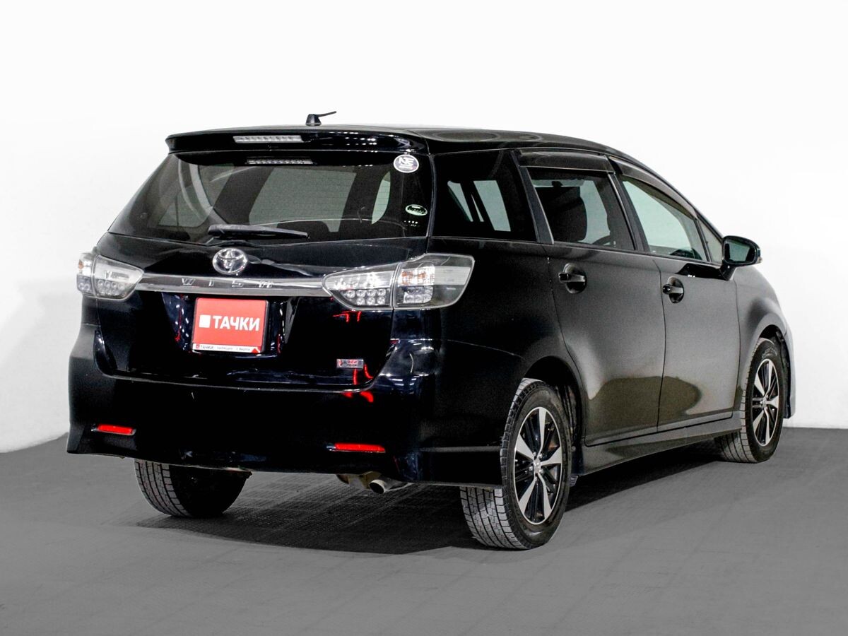 Toyota Wish 2013 - фото автомобиля