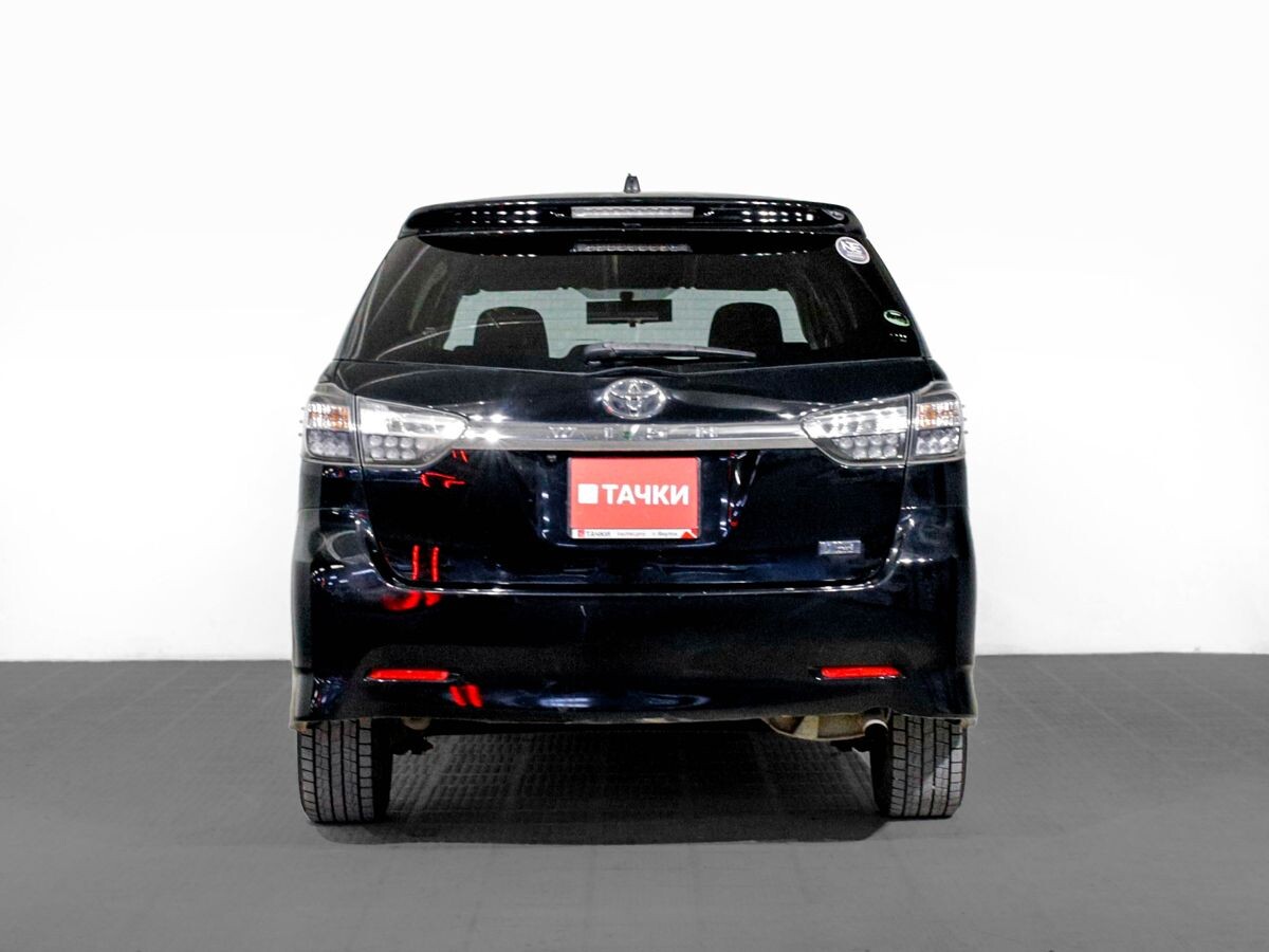 Toyota Wish 2013 - фото автомобиля