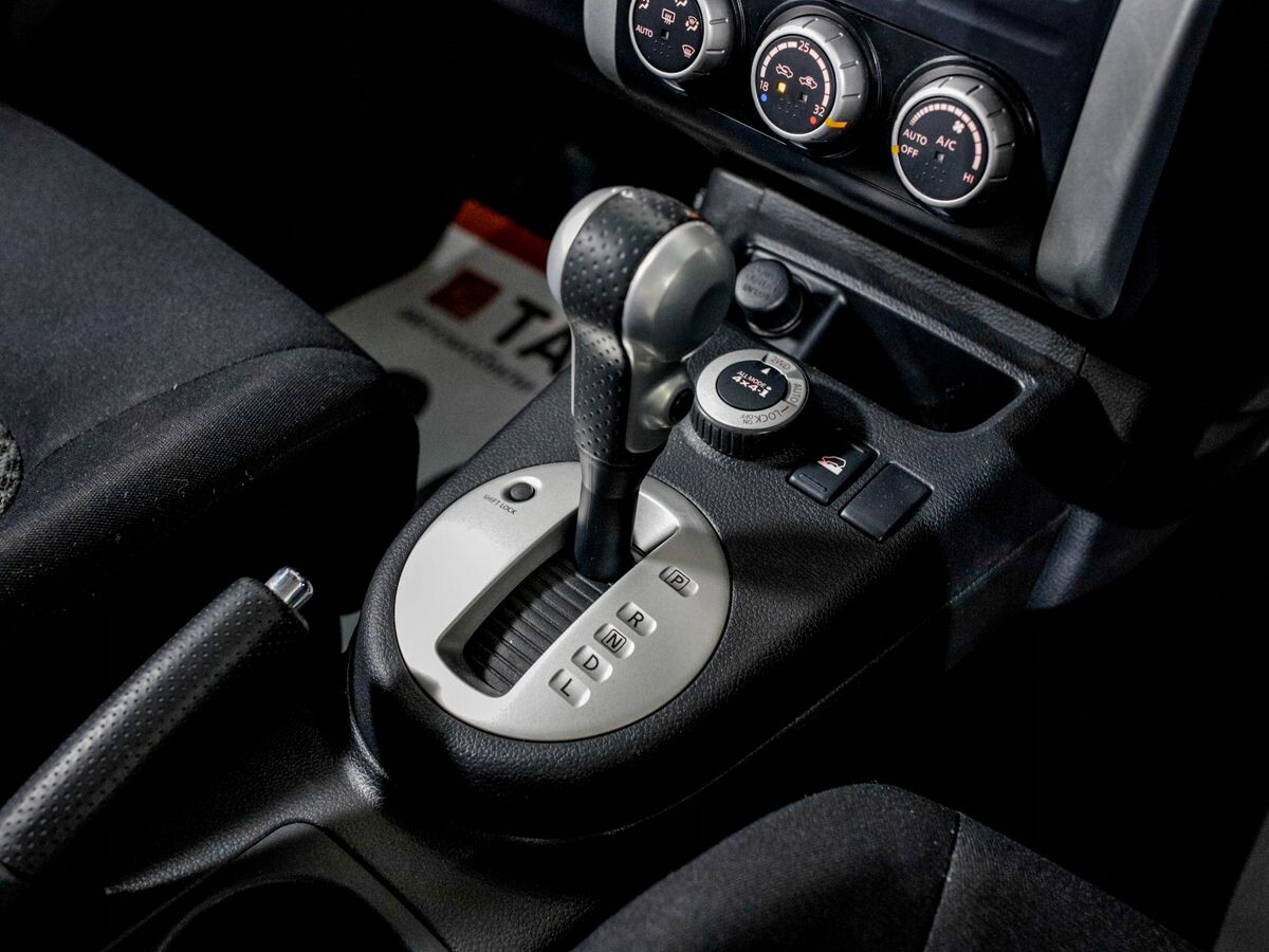 Nissan X-Trail 2010 - фото автомобиля