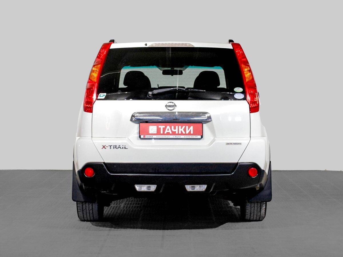 Nissan X-Trail 2010 - фото автомобиля