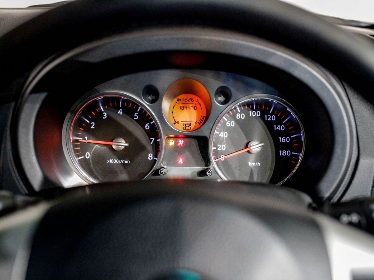 Nissan X-Trail 2010 - фото автомобиля