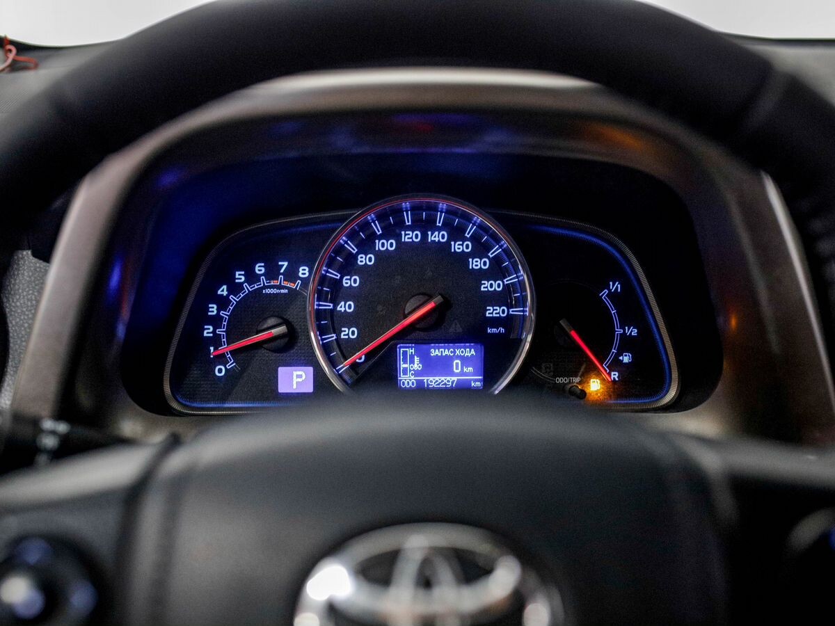 Toyota RAV4 2013 - фото автомобиля