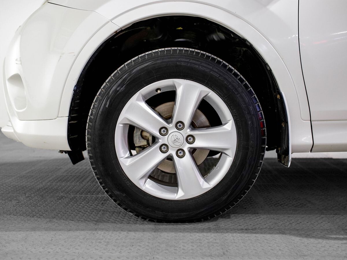 Toyota RAV4 2013 - фото автомобиля