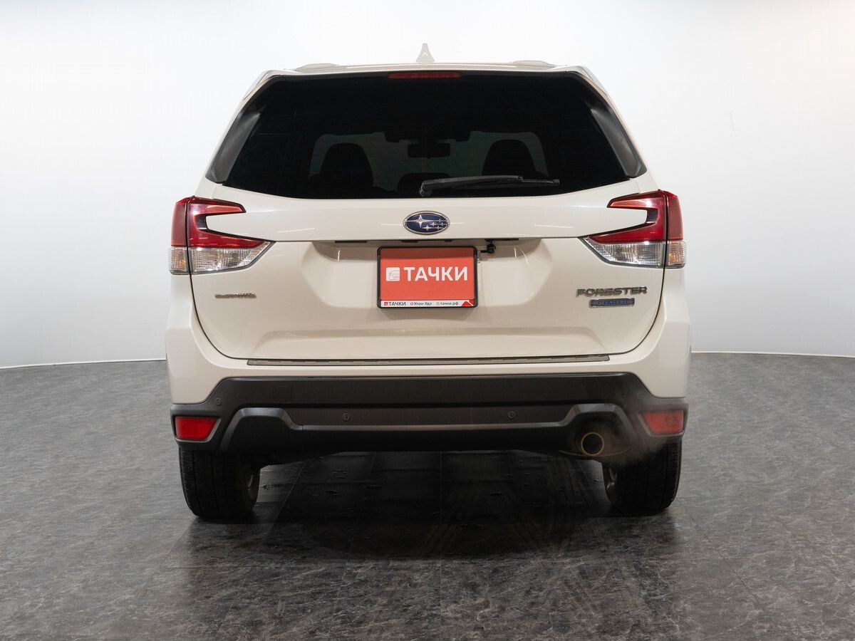 Subaru Forester 2021 - фото автомобиля