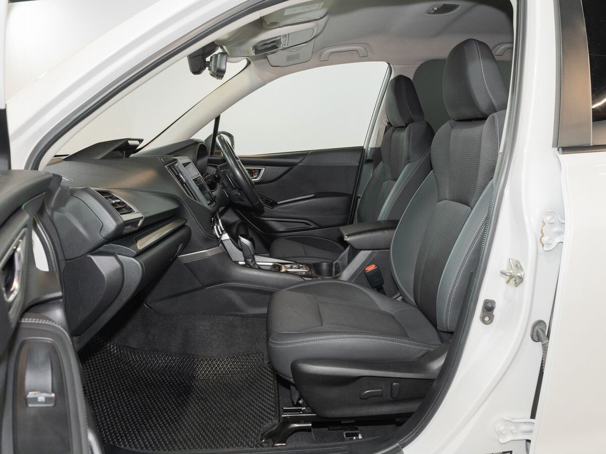 Subaru Forester 2021 - фото автомобиля