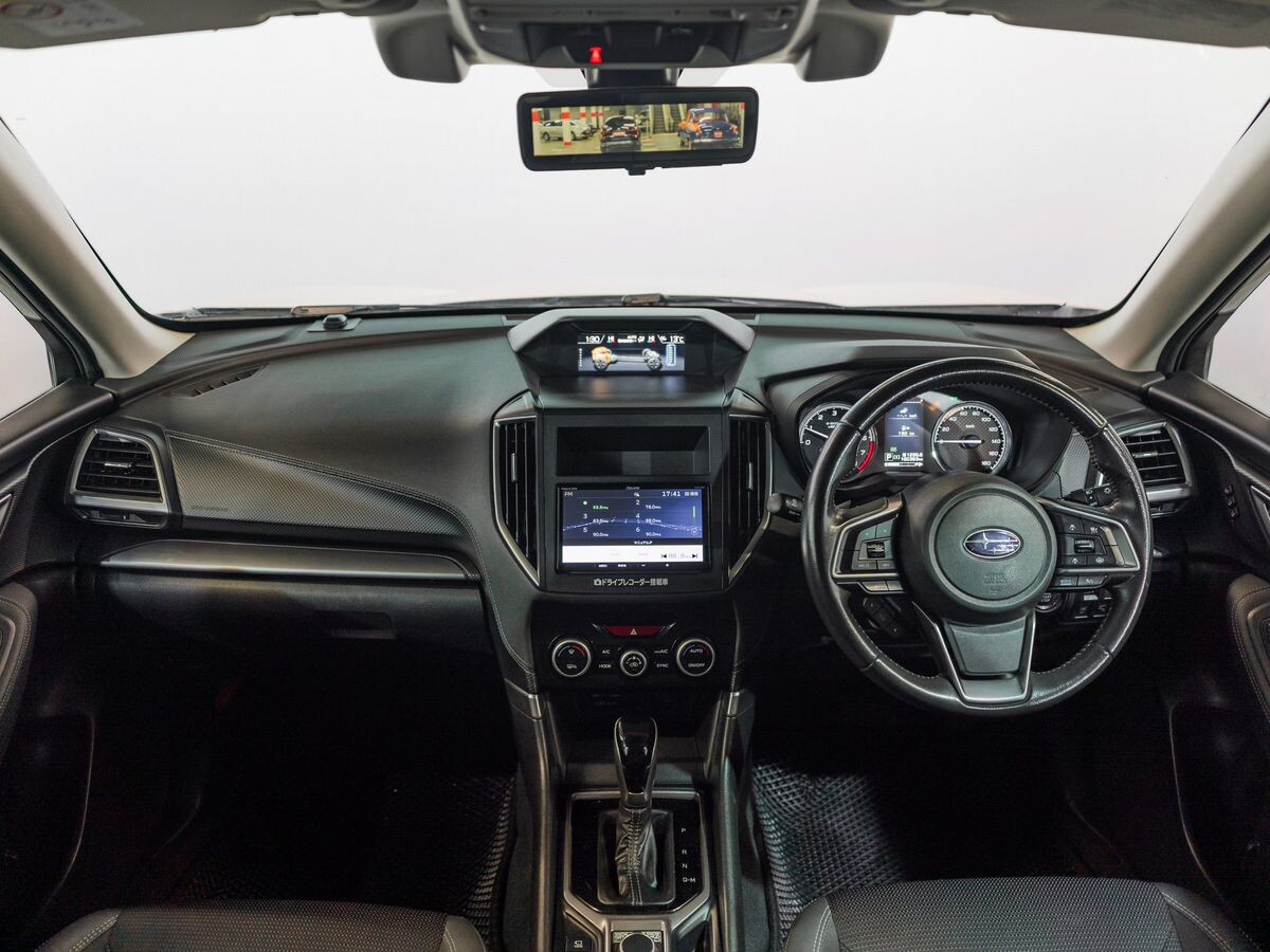 Subaru Forester 2021 - фото автомобиля
