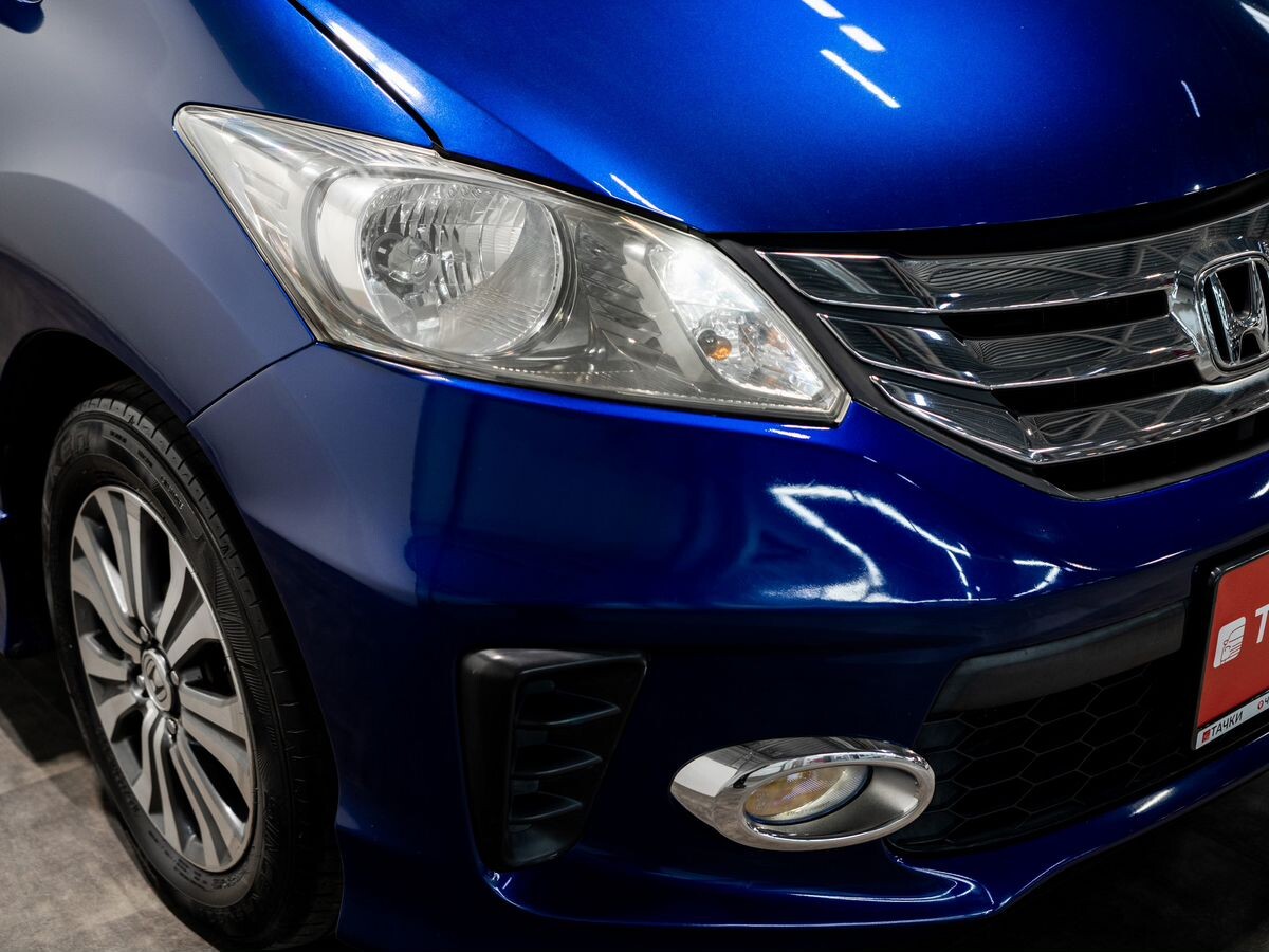 Honda Freed 2012 - фото автомобиля