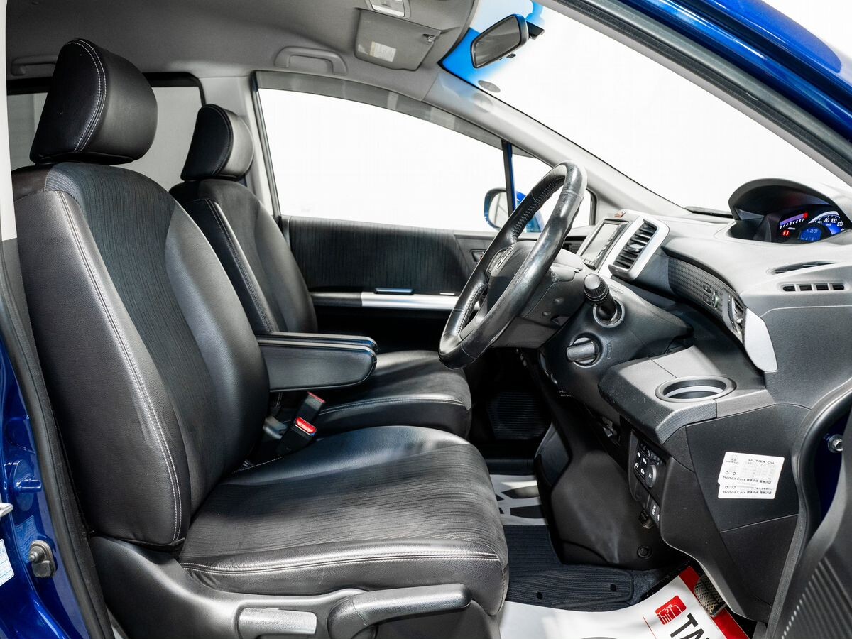 Honda Freed 2012 - фото автомобиля