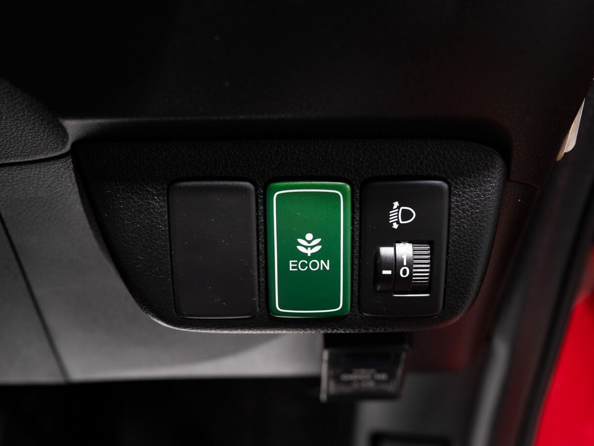 Honda Fit 2010 - фото автомобиля