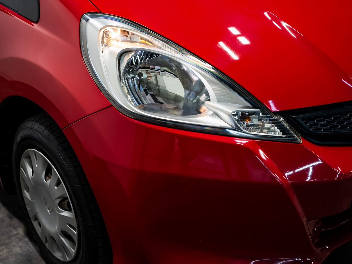 Honda Fit 2010 - фото автомобиля