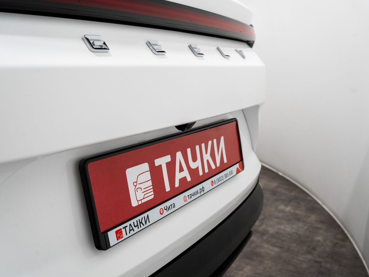 Geely Coolray 2025 - фото автомобиля