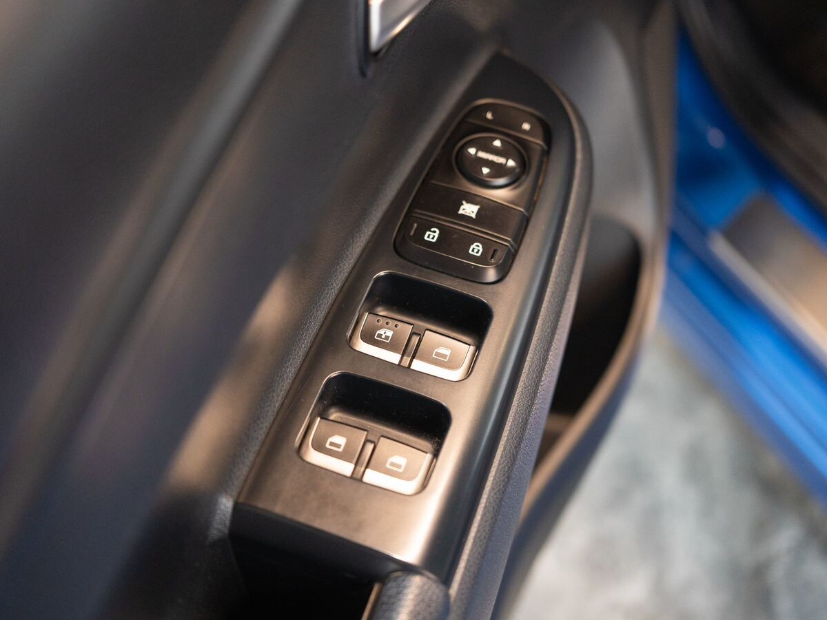 Kia Rio 2017 - фото автомобиля