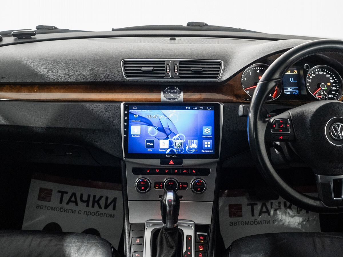 Volkswagen Passat 2012 - фото автомобиля