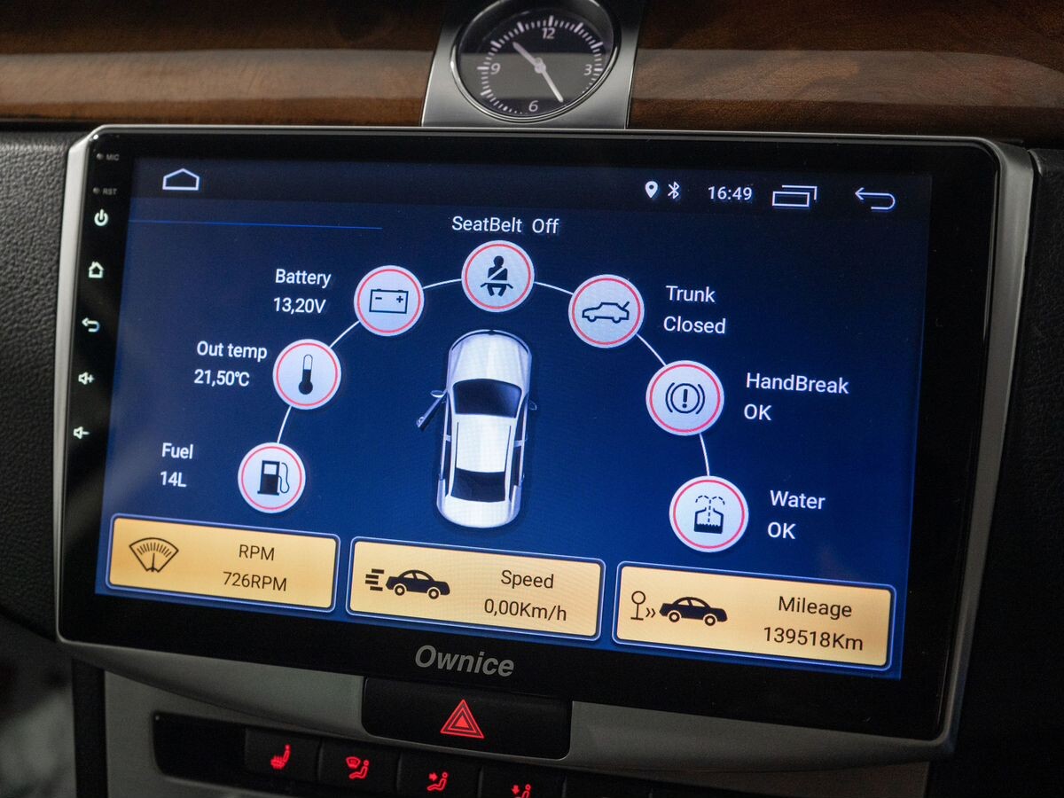 Volkswagen Passat 2012 - фото автомобиля