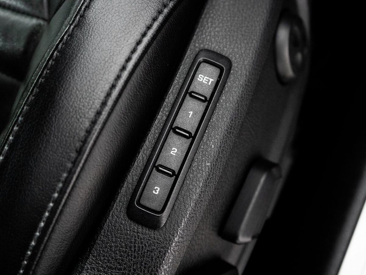 Volkswagen Passat 2012 - фото автомобиля