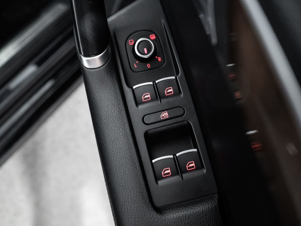 Volkswagen Passat 2012 - фото автомобиля