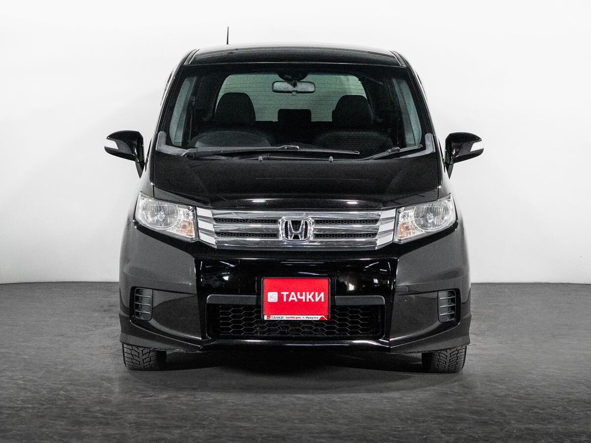 Honda Freed Spike 2013 - фото автомобиля