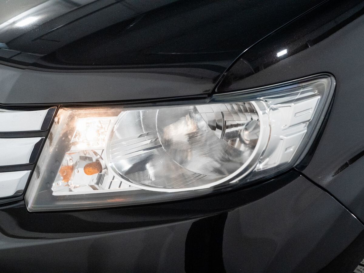 Honda Freed Spike 2013 - фото автомобиля