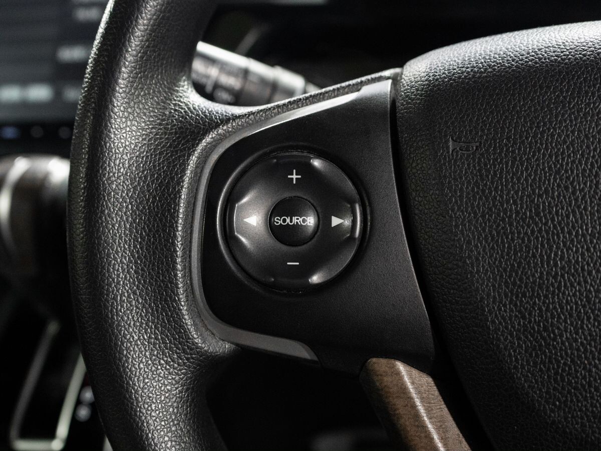 Honda Stepwgn 2015 - фото автомобиля