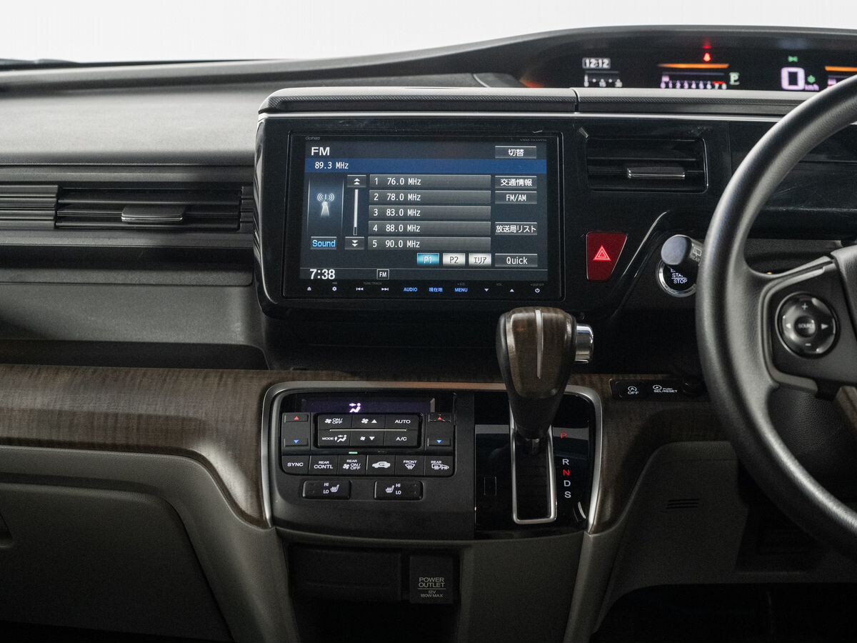 Honda Stepwgn 2015 - фото автомобиля