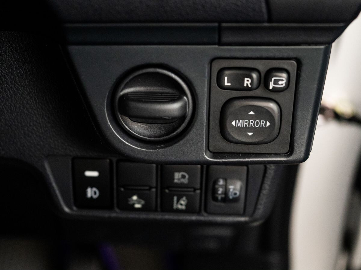 Toyota Corolla Axio 2017 - фото автомобиля