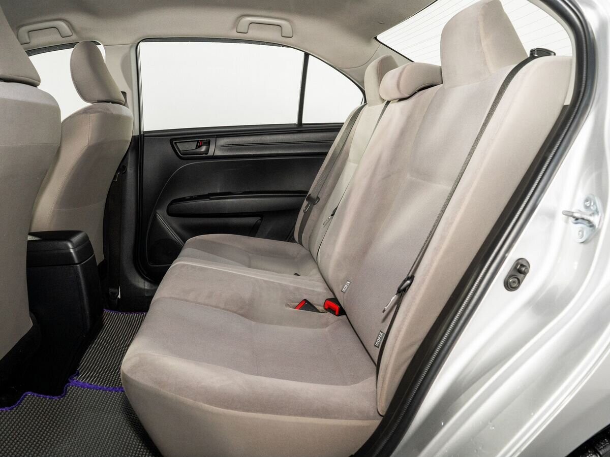 Toyota Corolla Axio 2017 - фото автомобиля